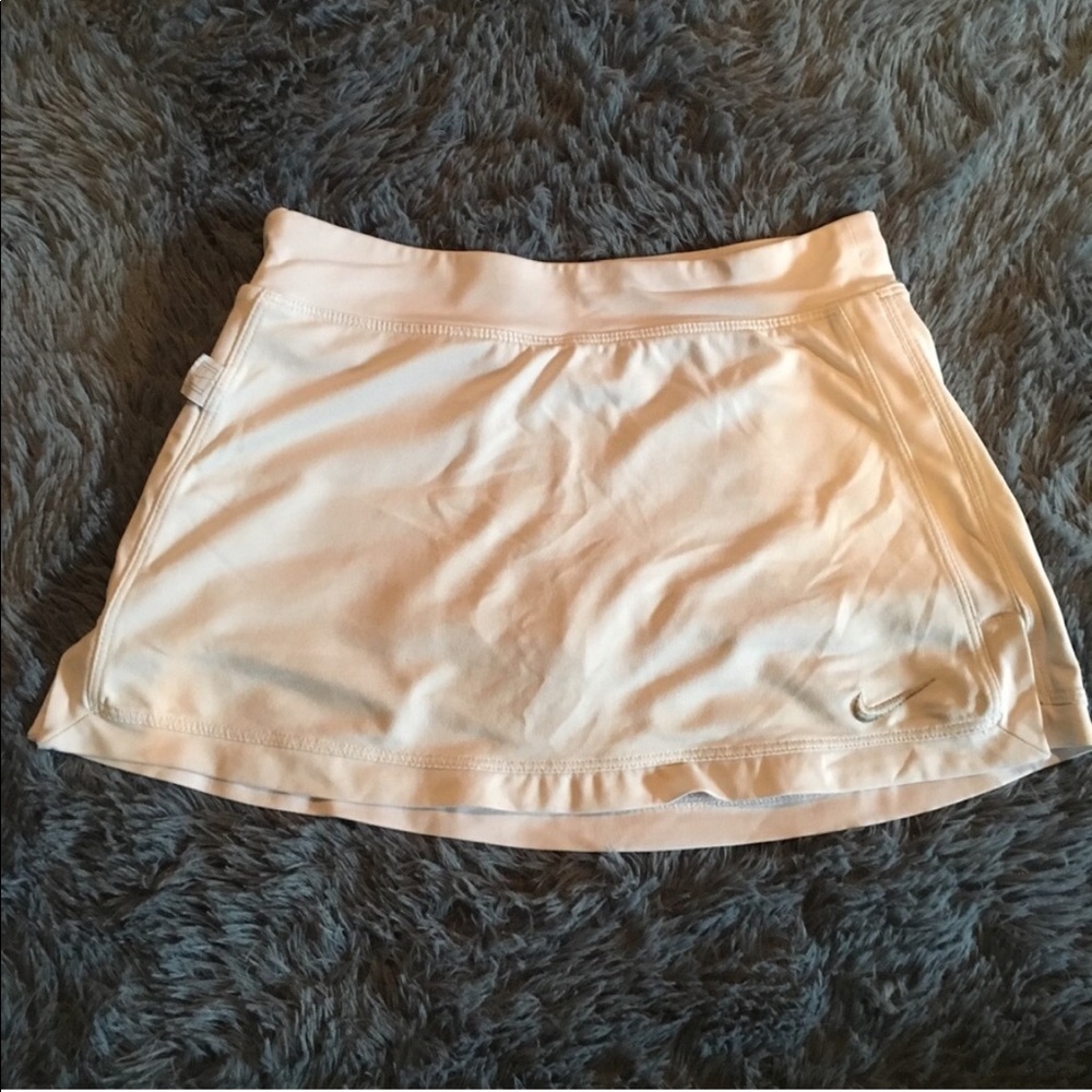 Nike women’s tennis skort